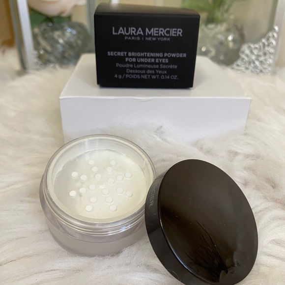 LAURA MERCIER Secret Brightening Powder For Under Eyes Shade 1 Translucent - Picture 7 of 9